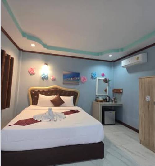 โรงแรมพรพิศรีสอร์ท