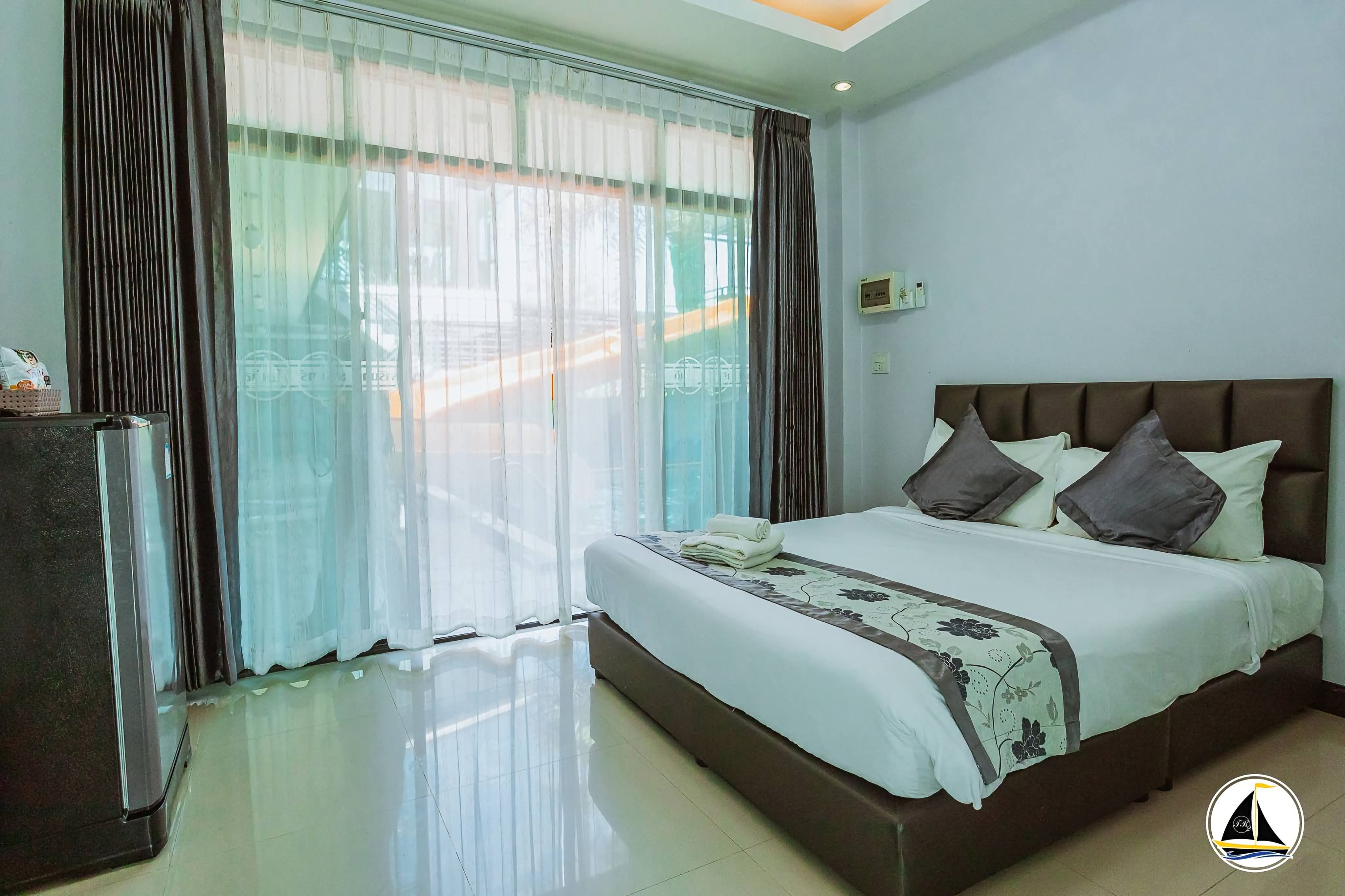 ห้องพัก 850 บาท — ธารินทร์โฮเต็ลระโนด
