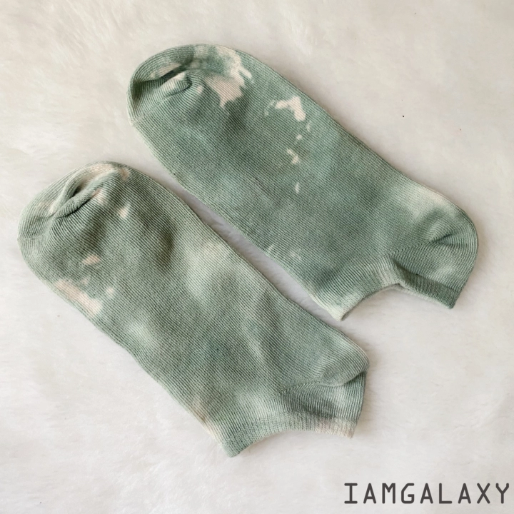 Tie Dye Socks dari I AM GALAXY
