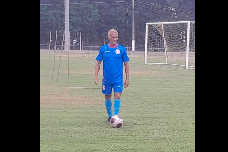 Romário faz primeiro treinamento pelo América (RJ), depois de 15 anos. Foto: Reprodução