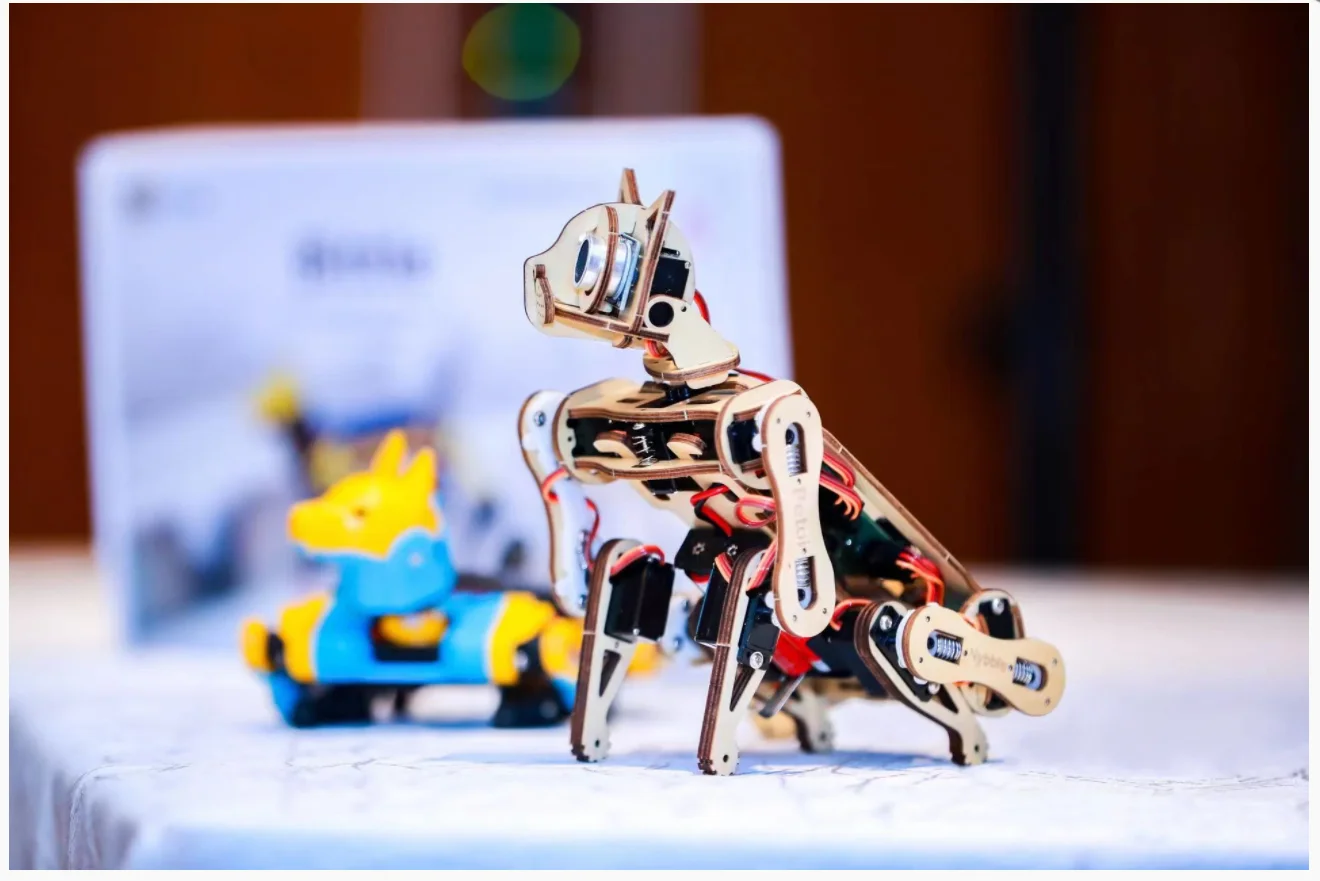 Kit robot chat mignon Open Source Nybble Kitten PetOi OpenCat à monter et à programmer - Image 4