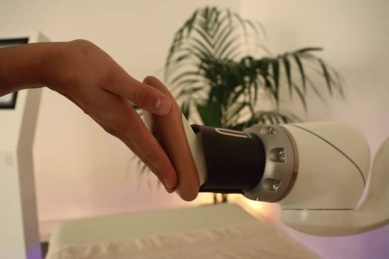 Robot bien-être massage médical Iyu Pro Capsix Robotics - Image 4