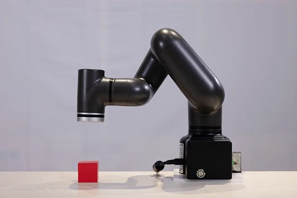 Robot Leobotics - Robot Collaboratif 6 Axes Bras Robotique Mycobot 320 6 Dof Multiples Préhenseur Pneumatique Electrique Soft Adaptative Elephant Robotics 3