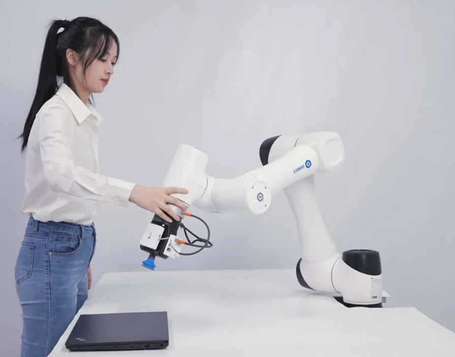 Robot collaboratif cobot 6 axes industriel Dobot CR5 - Image 2