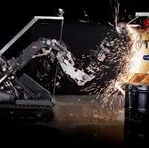 Robot de construction Sarcos Guardian GT système robotique agile multiplicateur de force robuste et facile à utiliser - Image 2