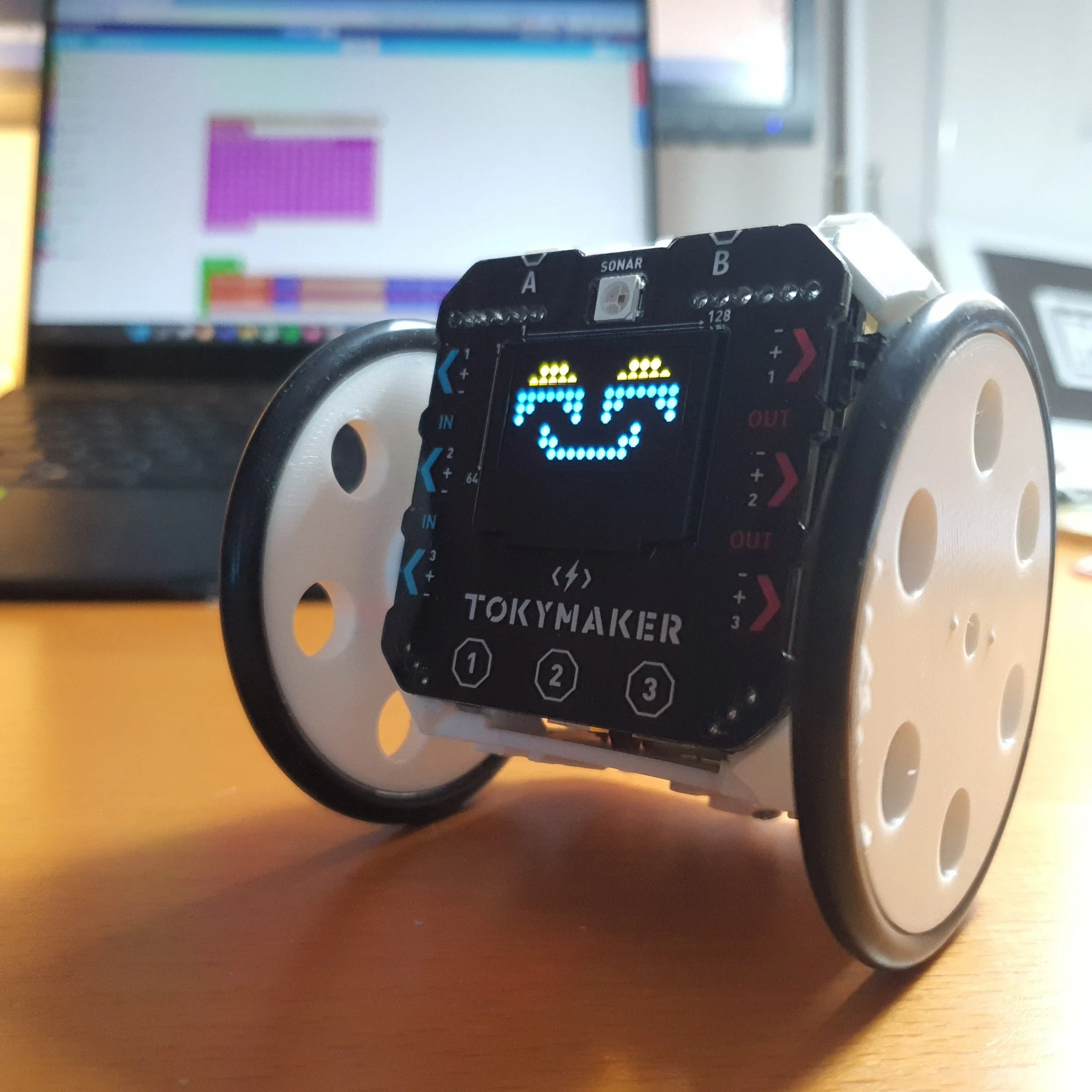 Robot éducatif 2 roues à programmer IoT Ottoky wheels Tokylabs - Image 2