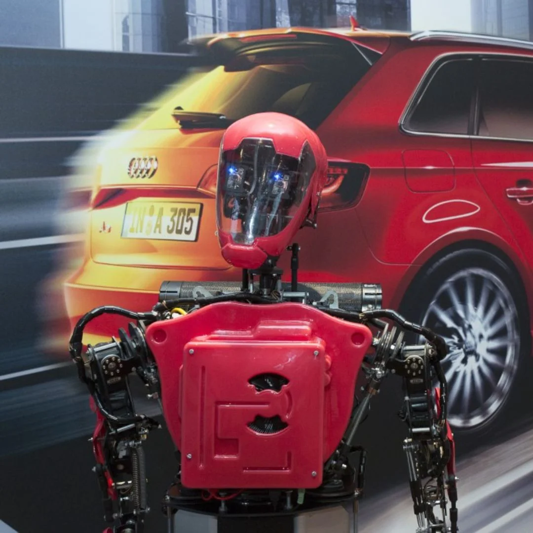 Robot humanoïde assistant virtuel autonome Aria Cyberdroid - Image 3