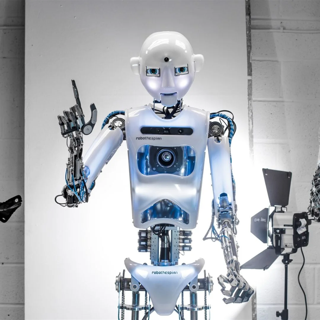 Robot humanoïde mouvements expressifs technologie RoboThespian Engineered Arts - Image 4