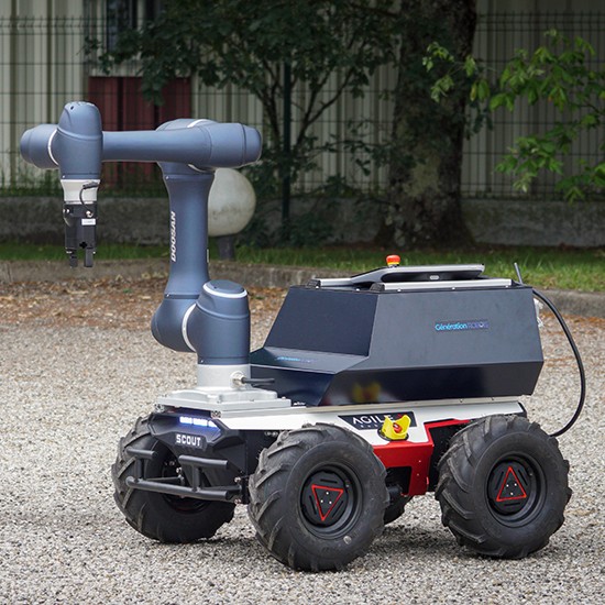 Robot Leobotics - Robot Mobile Bras Robotique Scoutsan 4
