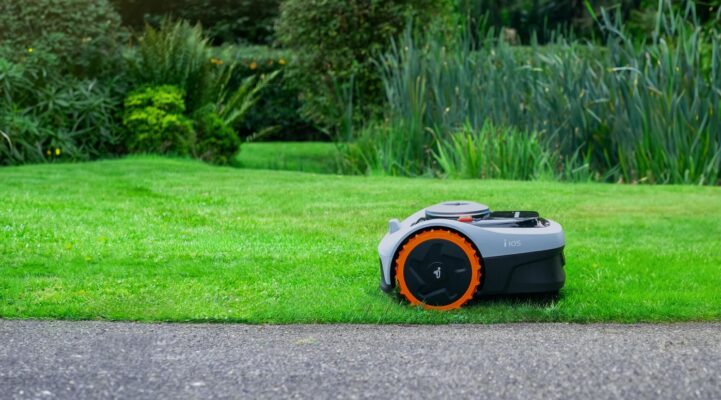 Robot Tondeuse à Gazon Gestion multizone sans Fil i105E Navimow