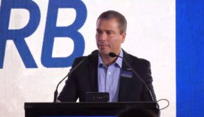Presidente do BRB, Paulo Henrique Costa, durante evento em Brasília.
