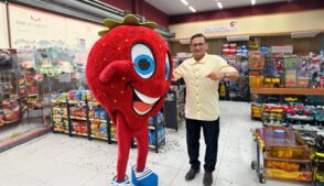 Conheça José Albecir da Silva, o camelô cearense que morou na rua, virou dono de supermercados e fatura meio bilhão de reais