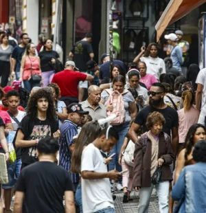 IBGE confirma alta de 3,2% no PIB em 2023 e valor total de R$ 10,9 trilhões