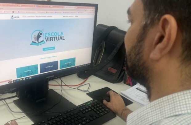 Escola virtual