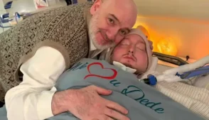 'Príncipe adormecido' da Arábia Saudita morre após 20 anos em coma