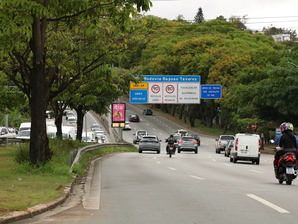 Início da Rodovia Raposo Tavares (SP-270).
