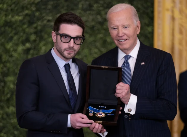 Alex Soros e Joe Biden