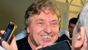 Disputa em família: Saul e Michael disputavam herança de Saumel Klein, fundador da rede de varejo Casas Bahia