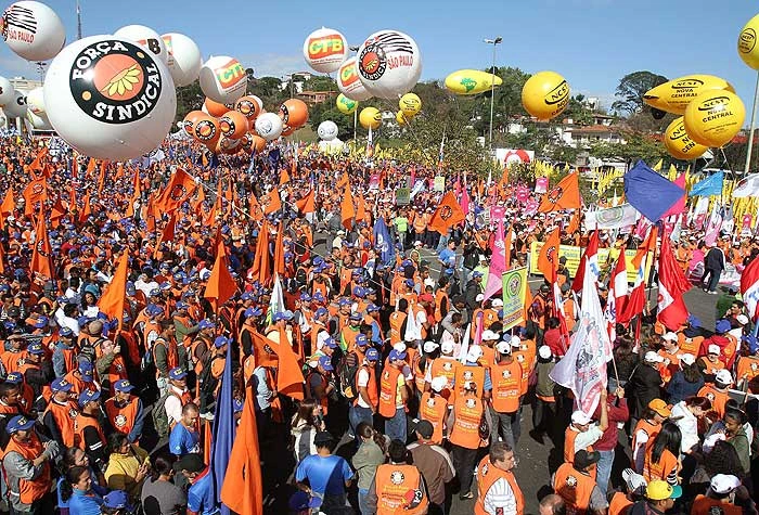 Entenda porque o Brasil é o paraíso dos sindicatos
