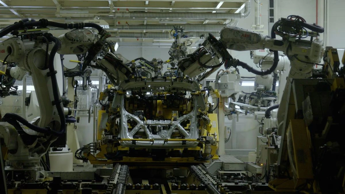 Dark factories: o que são e por que esse modelo dispara na China