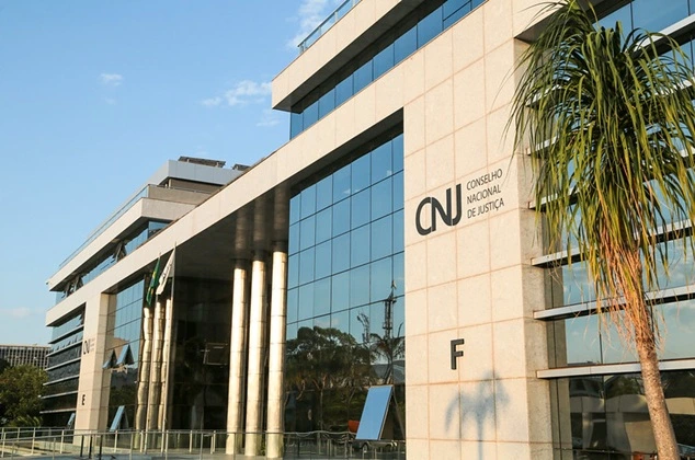Falência do Banco Santos é suspensa pelo CNJ; administrador judicial é afastado