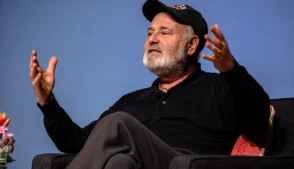 Rob Reiner: qual era a fortuna de um dos diretores mais influentes de Hollywood? Foto: Wikimedia Commons.