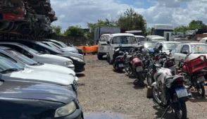 Veículos irregulares parados