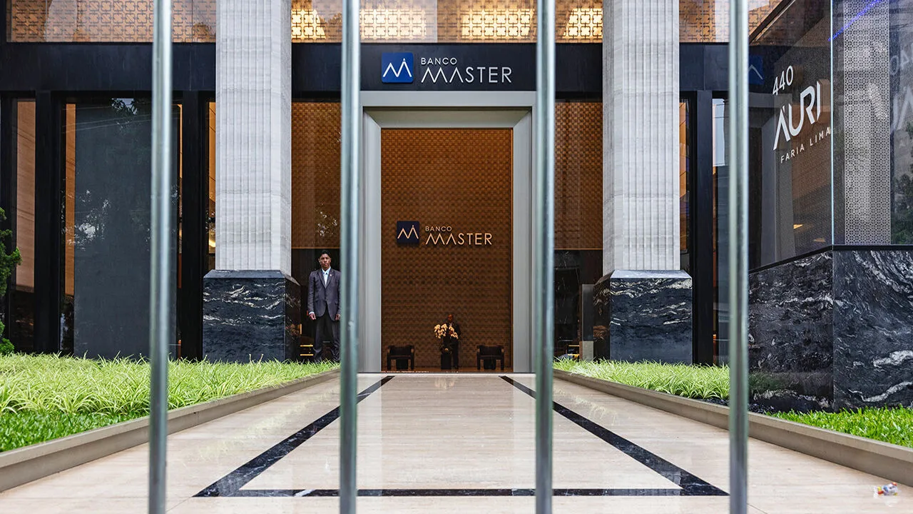 Caso Banco Master chama atenção internacional para possíveis riscos institucionais