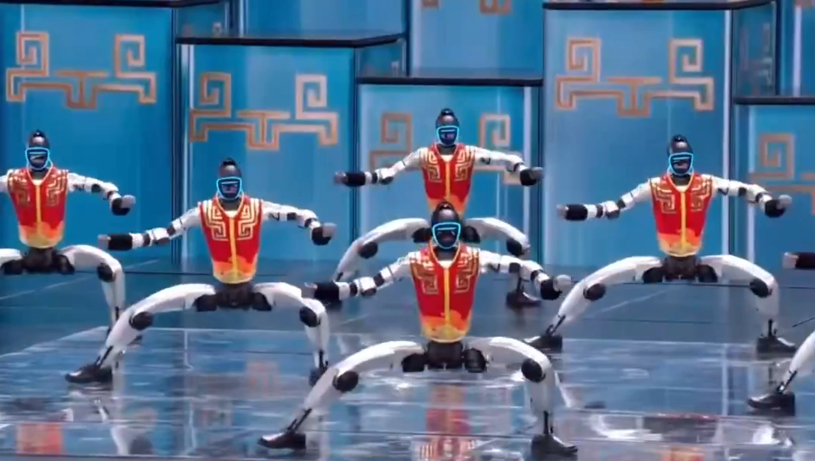 Robôs humanoides da China passam de tropeços virais a saltos de kung fu em um ano