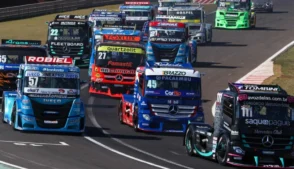 A Copa Truck passará a utilizar, a partir desta temporada, o biocombustível BHB-1, 100% renovável e produzido no Brasil, desenvolvido pela BH Bivant. A mudança marca a estreia da categoria como a primeira do mundo de caminhões pesados a operar integralmente com biocombustível, segundo o presidente da empresa, Erasmo Batistella – que também é um dos notáveis do Times Brasil - Licenciado Exclusivo CNBC.