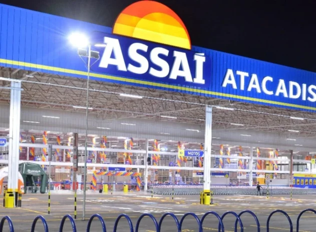 Fachada mercado Assaí