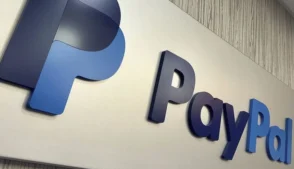 A forte desvalorização recente das ações colocou a PayPal no radar de potenciais compradores e levou a empresa a avaliar abordagens recebidas no mercado. A informação foi divulgada pela agência Bloomberg, que cita fontes com conhecimento do assunto.