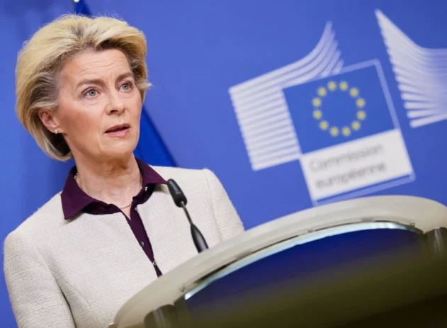 A chefe da UE, Ursula von der Leyen, afirmou nesta terça-feira (24) que o bloco cumprirá a promessa de um empréstimo multibilionário para a Ucrânia, apesar do veto da Hungria, um membro do bloco próximo ao Kremlin.