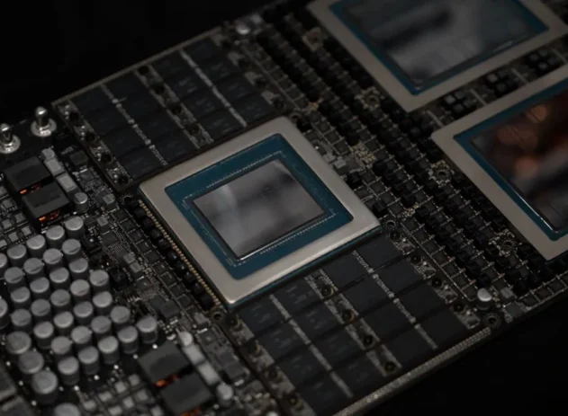 A Nvidia apresentou à CNBC o superchip Vera Rubin, com duas GPUs Rubin e uma CPU Vera, totalizando 17.000 componentes, na sede da Nvidia em Santa Clara, Califórnia, em 13 de fevereiro de 2026