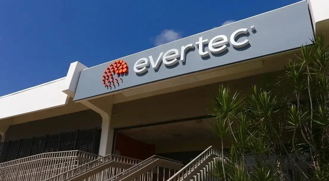 Totvs vende Dimensa para Evertec por R$ 1,4 bilhão