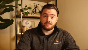 Quem é Matt Schlicht, o criador do Moltbook, rede social onde IAs conversam entre si