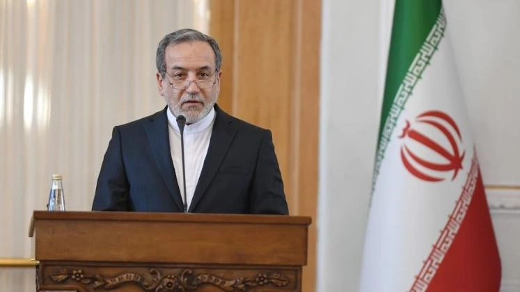 Chanceler iraniano telefona para França e pede que países evitem ampliar a guerra