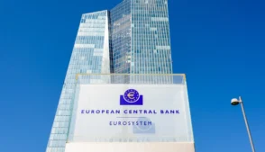 As tensões geopolíticas, a força do mercado de trabalho e o avanço da demanda doméstica podem manter pressões sobre os preços na zona do euro, segundo avaliação da diretora do Banco Central Europeu (BCE), Isabel Schnabel.