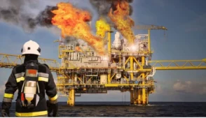 O avanço da guerra envolvendo EUA, Israel e Irã começa a elevar o risco de um novo choque do petróleo, com possíveis efeitos relevantes sobre a economia global. Analistas e executivos do setor avaliam que as próximas semanas serão decisivas, especialmente se não houver a reabertura do Estreito de Ormuz em curto prazo.