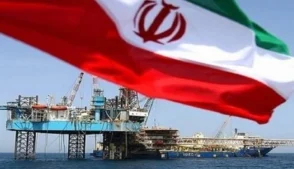 O pesquisador israelense Raz Zimmt afirmou nesta segunda-feira (30) que o Irã mantém volumes de exportação de petróleo iguais ou superiores aos registrados no ano passado, além de vender a preços mais elevados.