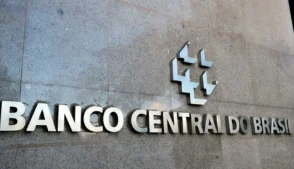O Banco Central (BC) anunciou o encerramento da liquidação extrajudicial da Companhia Hipotecária Brasileira (CHB), processo que havia sido decretado em 2021. A decisão foi publicada nesta quarta-feira (25).