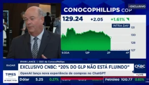 A guerra no Oriente Médio já provoca impactos relevantes na cadeia global de energia, com a interrupção de uma parcela significativa do fornecimento de gás natural liquefeito (GNL), segundo o CEO da ConocoPhillips, Ryan Lance, em entrevista à CNBC nesta terça-feira (24).