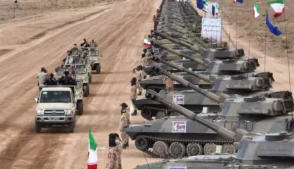 O porta-voz da Guarda Revolucionária do Irã, o major-general Ali Mohammad Naeini, afirmou nesta terça-feira (10) que as forças iranianas estão preparadas para um eventual confronto com os Estados Unidos no Estreito de Ormuz, uma das principais rotas marítimas para o transporte de petróleo no mundo.