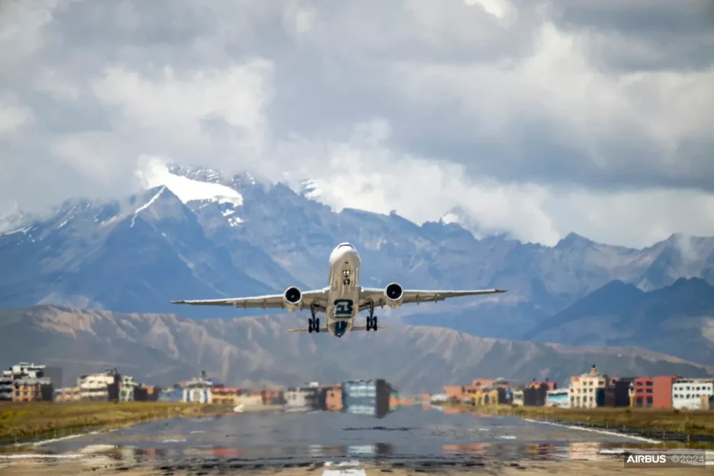 Airbus A330-323: como é o avião envolvido em incidente com motor em Guarulhos