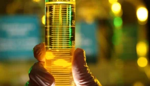 O Conselho Nacional de Política Energética (CNPE) aprovou uma resolução que consolida a exigência de que todo o biodiesel destinado à mistura obrigatória ao diesel seja produzido por unidades autorizadas pela Agência Nacional do Petróleo, Gás Natural e Biocombustíveis (ANP), na prática afastando a possibilidade de importação para esse fim.