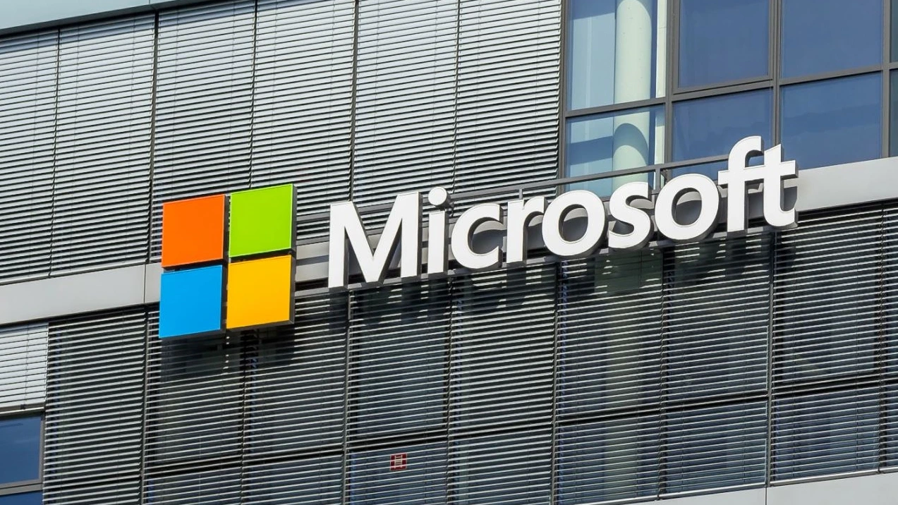 Microsoft negocia fornecimento de chips Maia para a Anthropic