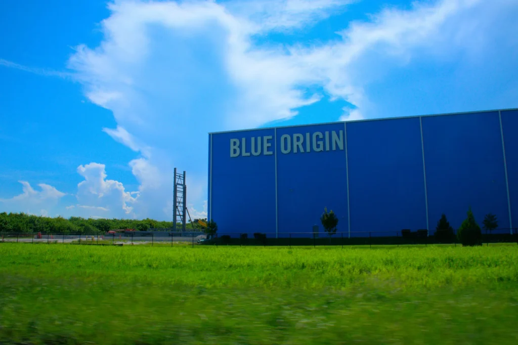 Blue Origin ajusta sua estratégia para competir com a SpaceX; veja o que mudou