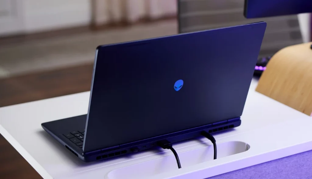 Conheça os novos notebooks gamer Alienware da Dell com RTX Série 50 e telas OLED