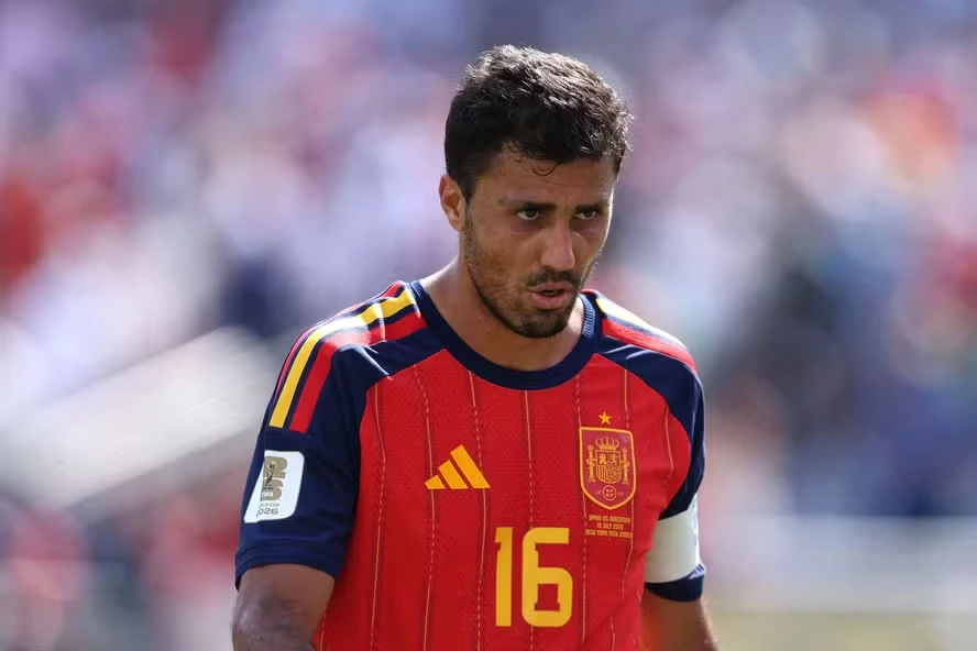 Rodri deixa o Manchester City e acerta transferência milionária para o Barcelona