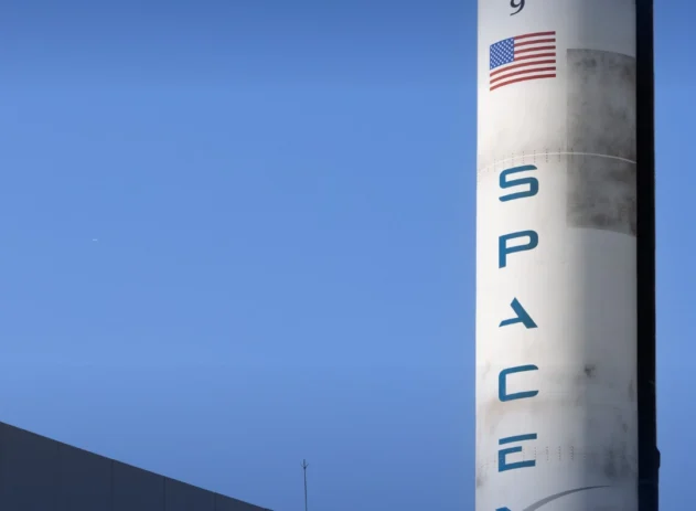spacex Harvard revela investimento de US$ 2,2 bilhões na SpaceX de Elon Musk